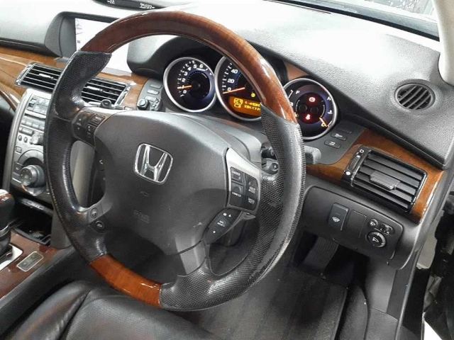 HONDA LEGEND 2012