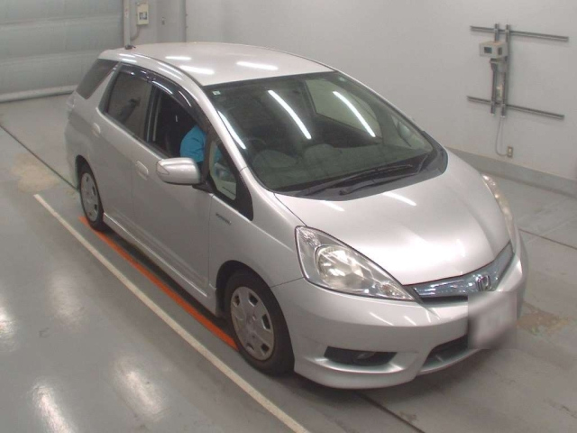 HONDA FIT SHUTTLE 2013