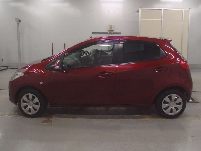 MAZDA DEMIO 2013