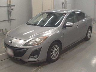 MAZDA AXELA 2010