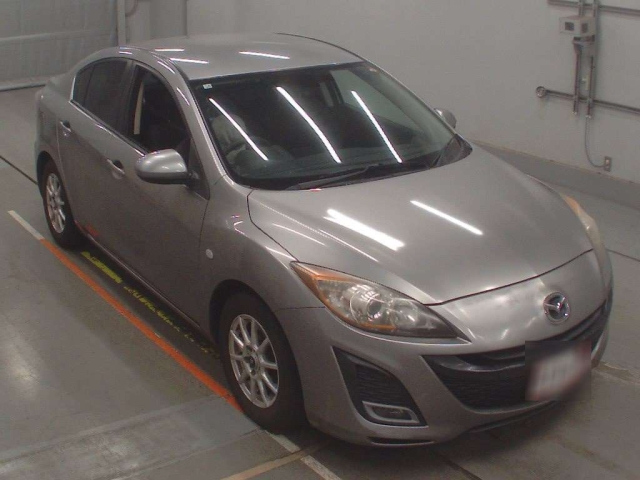 MAZDA AXELA 2010