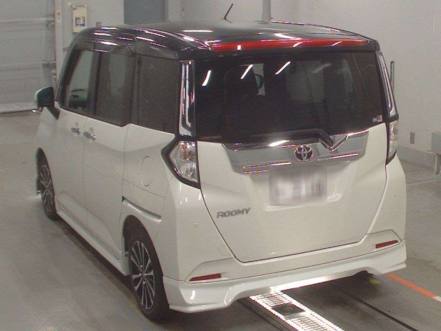 TOYOTA ROOMY 2021
