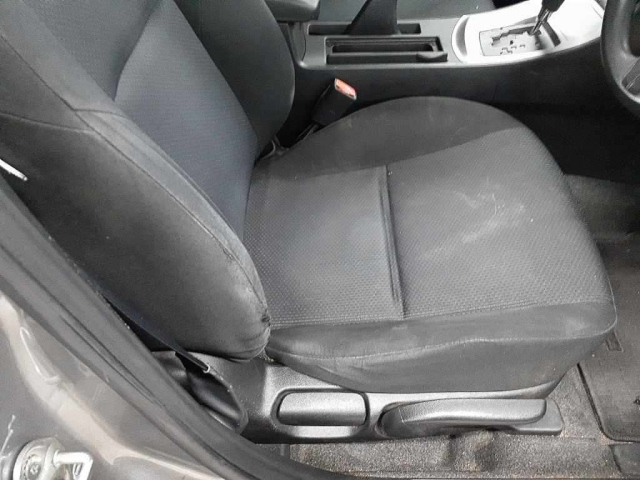 MAZDA AXELA 2010