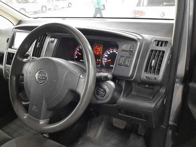 NISSAN SERENA 2008