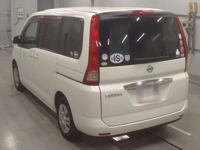 NISSAN SERENA 2010