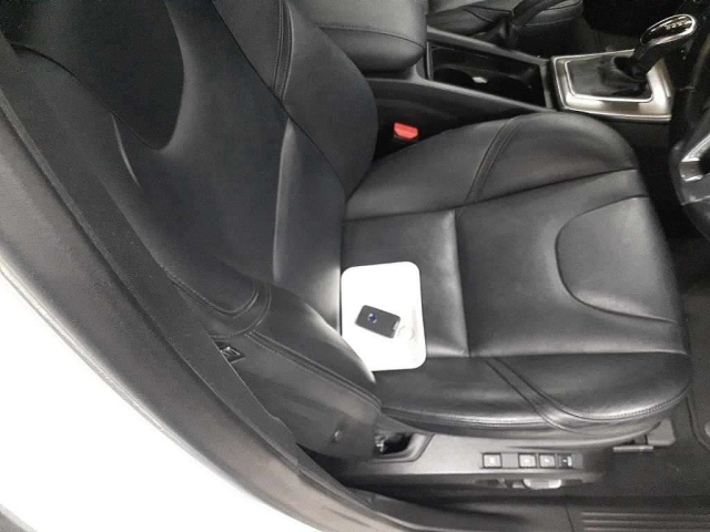 VOLVO V40 2014