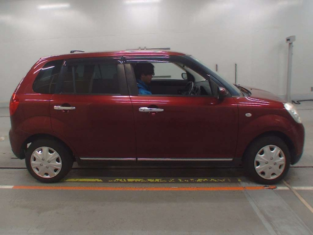 MAZDA VERISA 2011