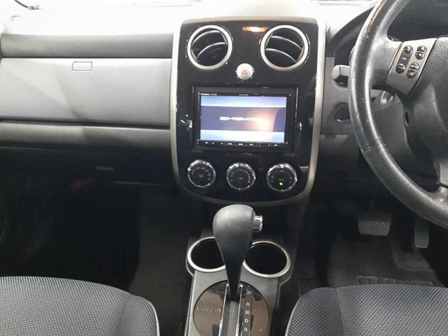 MAZDA VERISA 2011