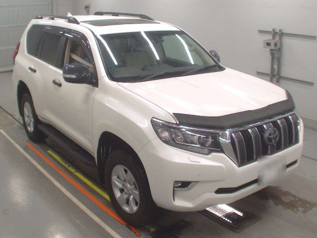 TOYOTA LAND CRUISER PRADO 2021