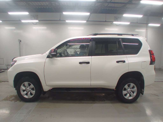 TOYOTA LAND CRUISER PRADO 2021