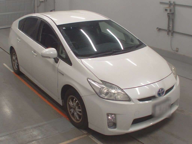 TOYOTA PRIUS 2011