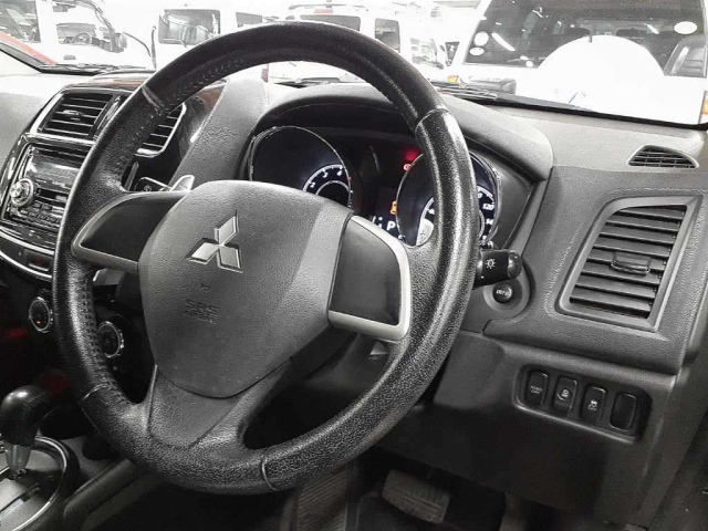 MITSUBISHI RVR 2014