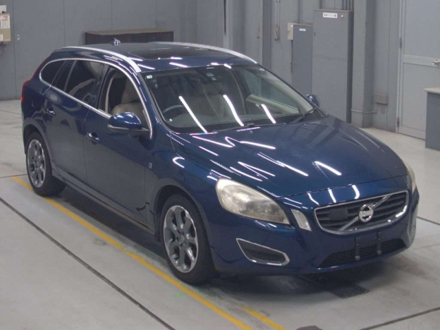 VOLVO V60 2012