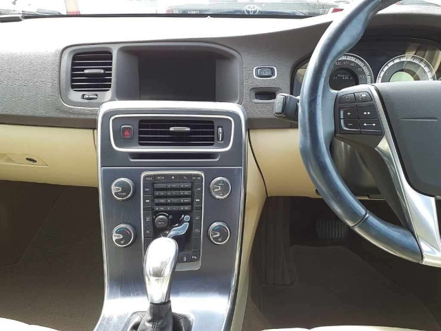 VOLVO V60 2012