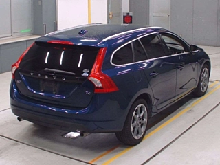Заказать VOLVO V60