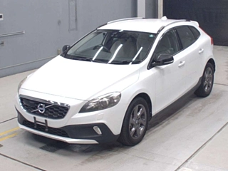 Заказать VOLVO V40