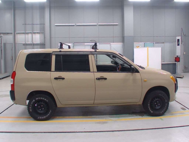 TOYOTA PROBOX 2017
