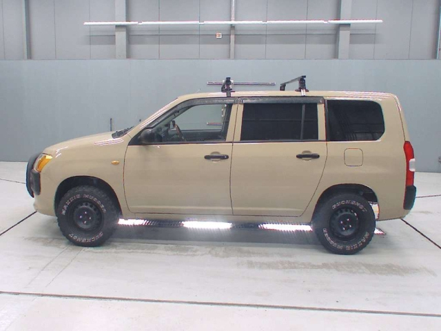 TOYOTA PROBOX 2017