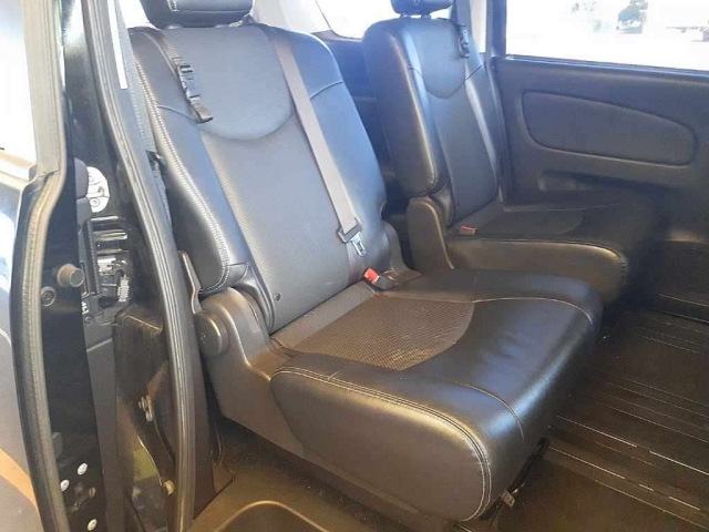 NISSAN SERENA 2014
