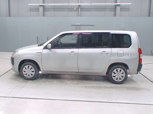 TOYOTA SUCCEED 2019