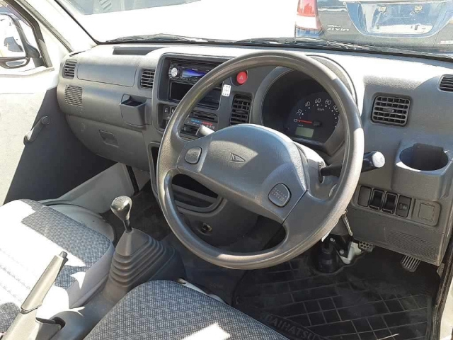 DAIHATSU HIJET TRUCK 2010