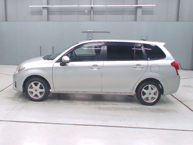 TOYOTA COROLLA FIELDER 2012