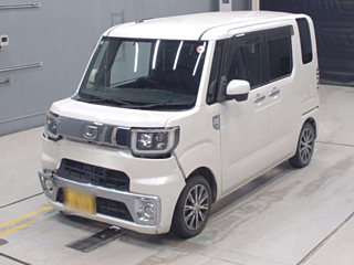 DAIHATSU WAKE 2016