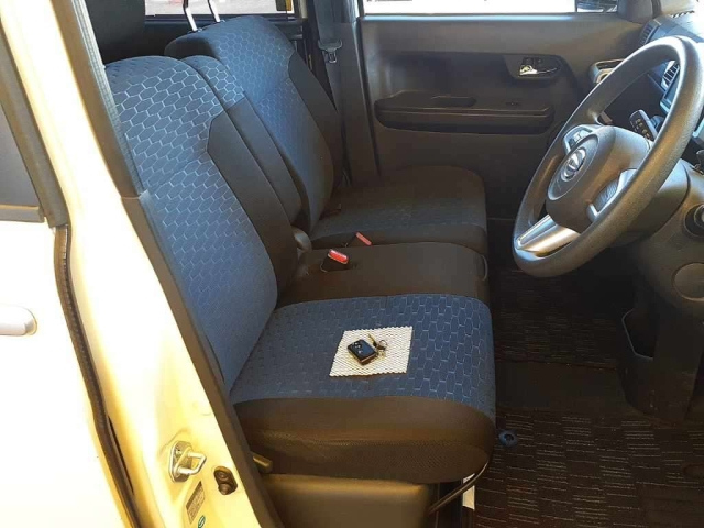 DAIHATSU WAKE 2016