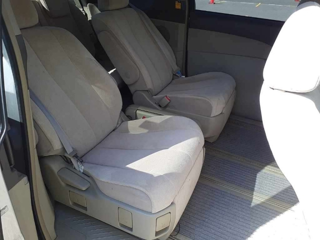 TOYOTA ESTIMA 2009