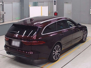 Заказать JAGUAR XF SERIES