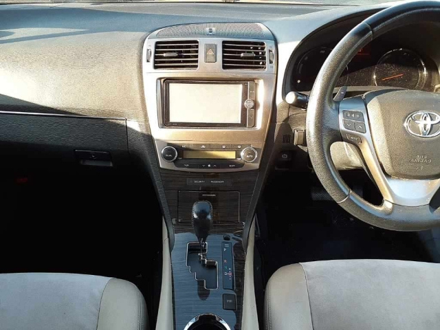 TOYOTA AVENSIS WAGON 2014