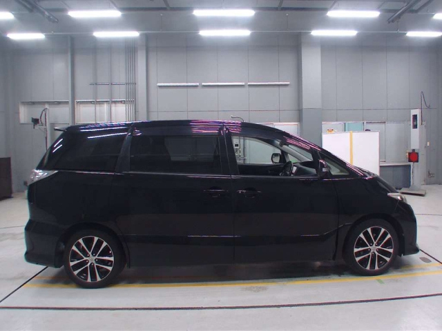 TOYOTA ESTIMA 2012