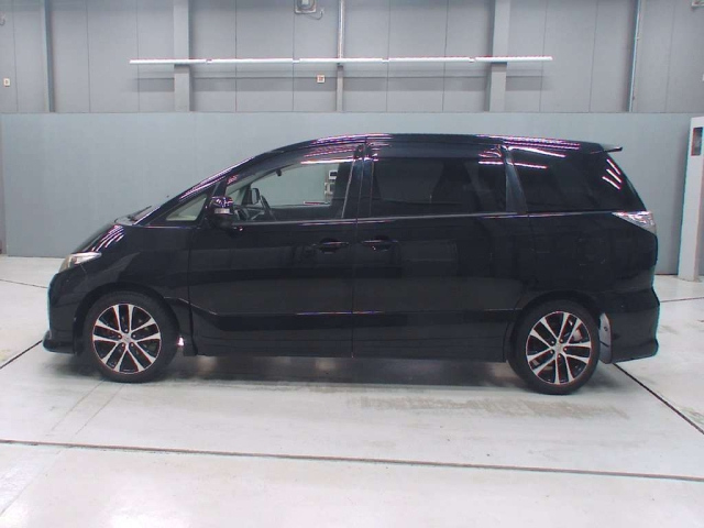 TOYOTA ESTIMA 2012