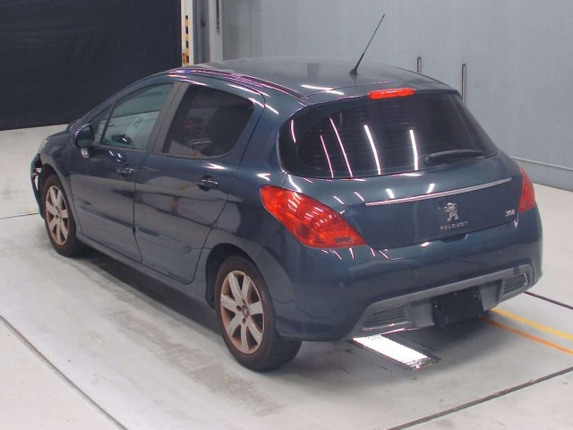 PEUGEOT 308 2013