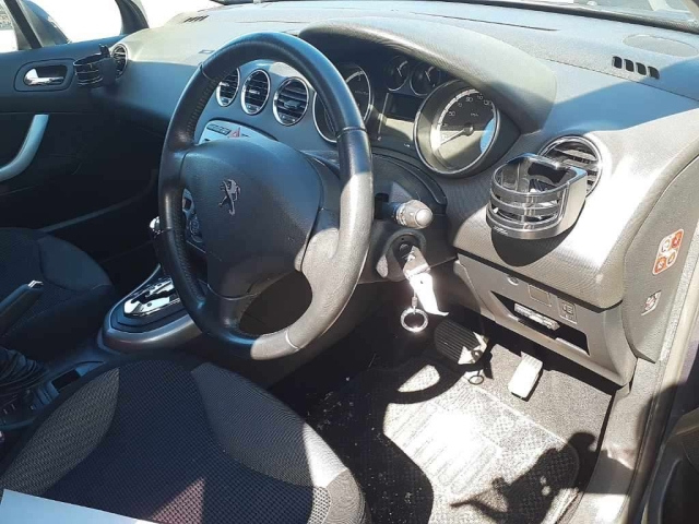 PEUGEOT 308 2013