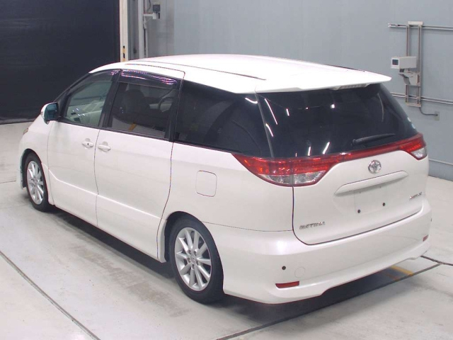 TOYOTA ESTIMA 2009