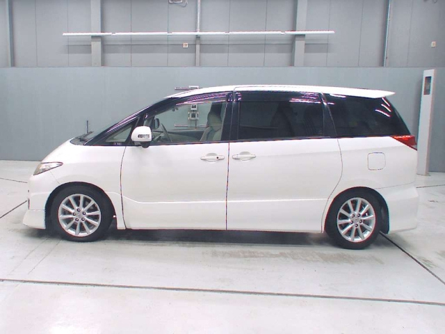 TOYOTA ESTIMA 2009