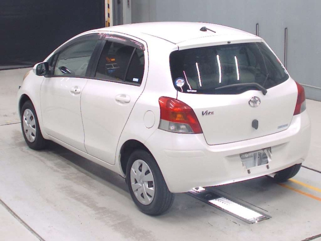 TOYOTA VITZ 2008