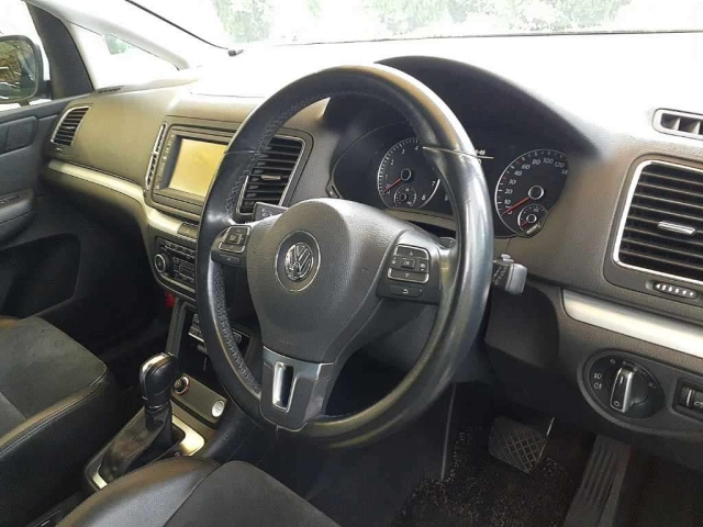 VOLKSWAGEN SHARAN 2012