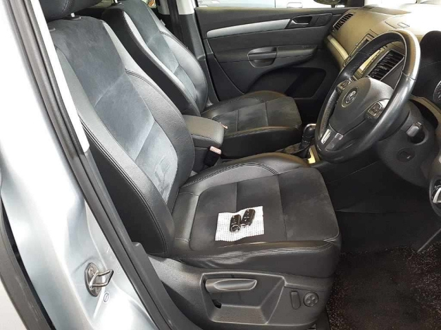 VOLKSWAGEN SHARAN 2012