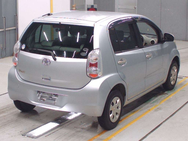 TOYOTA PASSO 2010