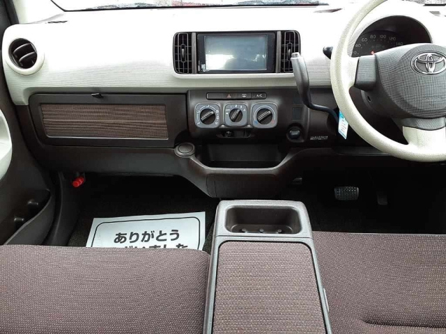 TOYOTA PASSO 2010
