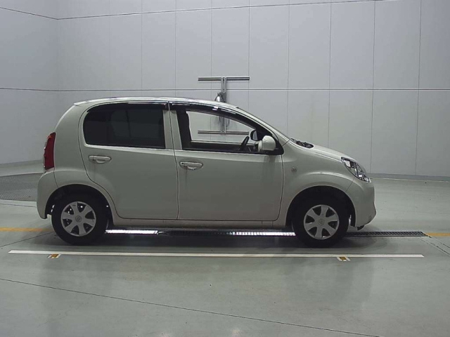 TOYOTA PASSO 2012