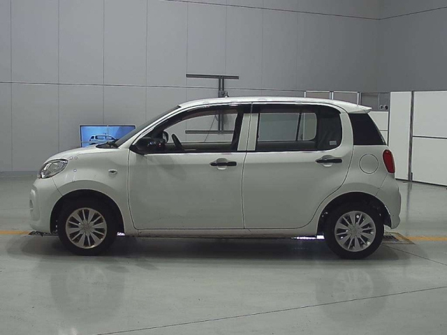 TOYOTA PASSO 2016