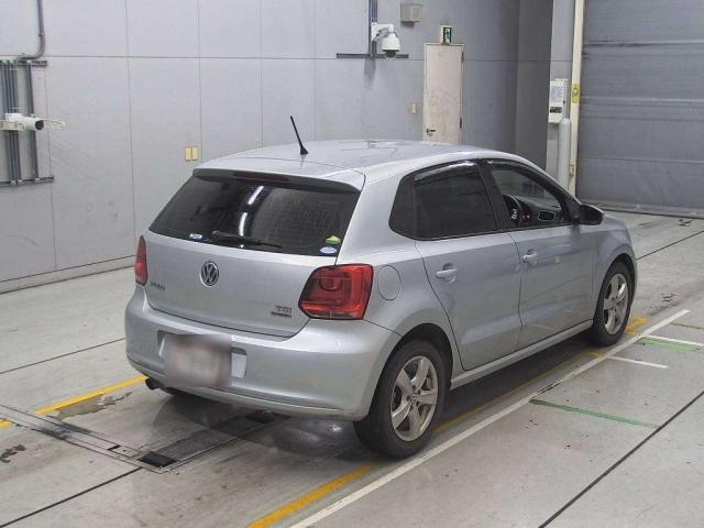 VOLKSWAGEN POLO 2014