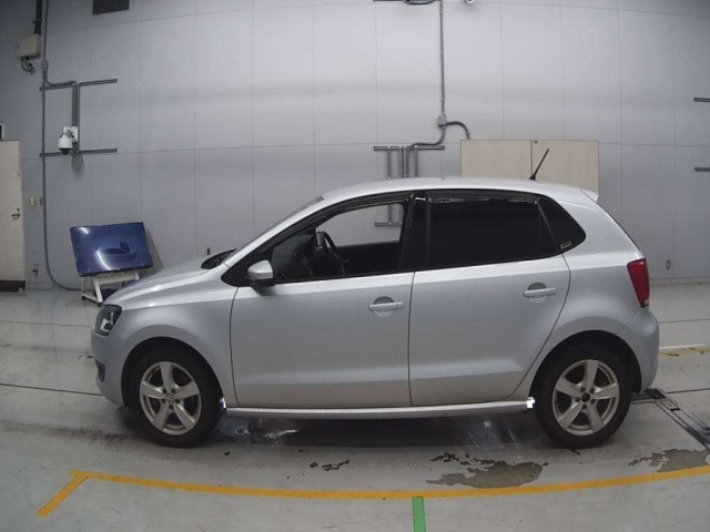 VOLKSWAGEN POLO 2014
