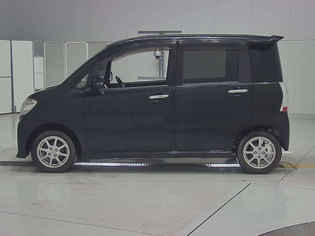 DAIHATSU TANTO EXE 2012