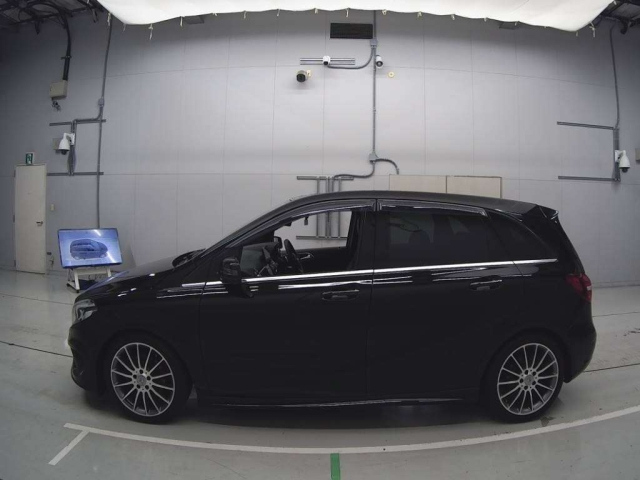 MERCEDES BENZ B CLASS 2015