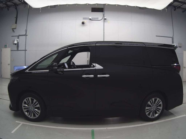 TOYOTA ALPHARD 2023