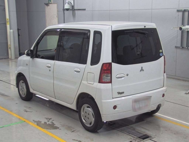 MITSUBISHI TOPPO 2010